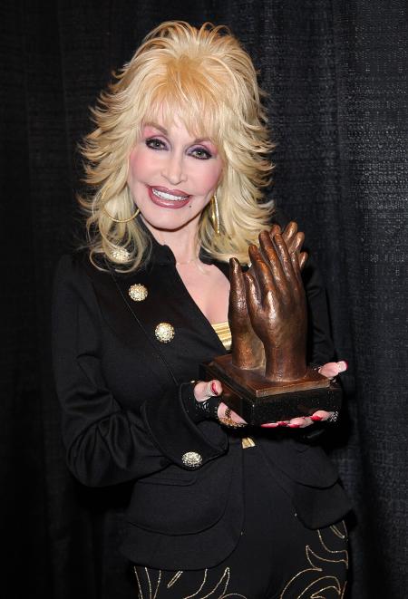 Dolly  Parton